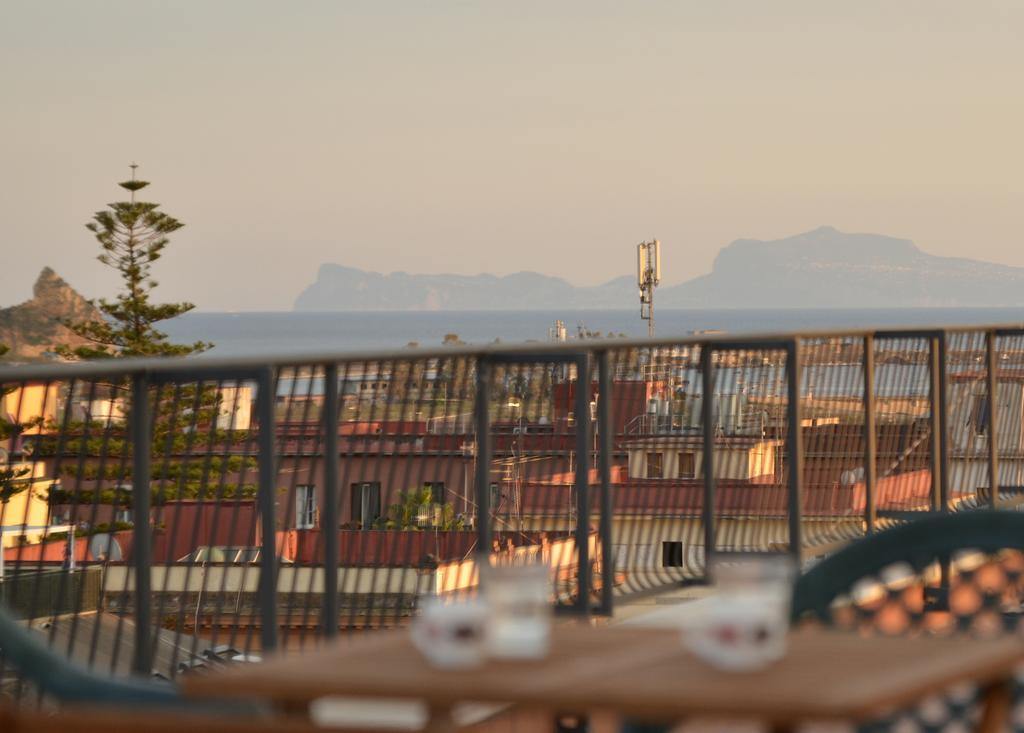 شقة Terrazza Eurialo نابولي المظهر الخارجي الصورة